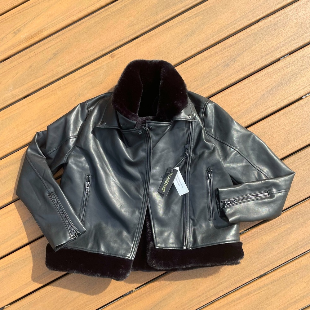 BLANKNYC Vegan Leather Moto Jacket Black Faux Fur Lined Coat Medium